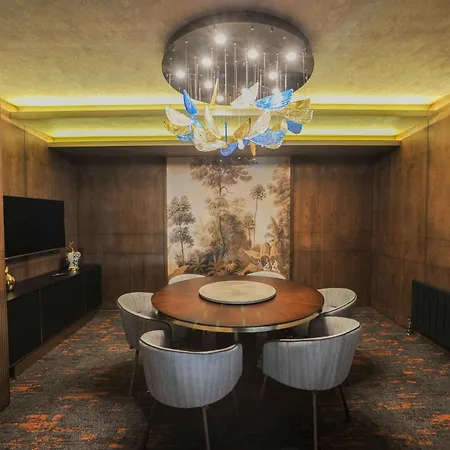 The Alpfine Hotel *
