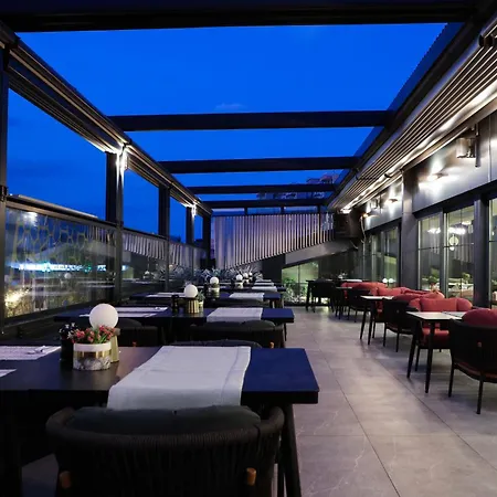 The Alpfine Hotel *