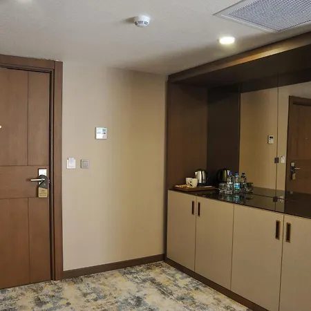 The Alpfine Hotel *